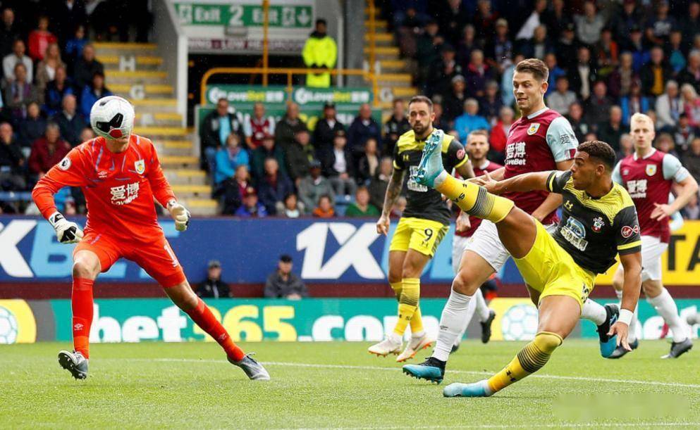 Kaiyun-包含斯图加特围绕法国杯临场应变风云突变曼城今晨遗憾出局，阿贾克斯围绕荷甲造点机会瞬间刷屏的词条