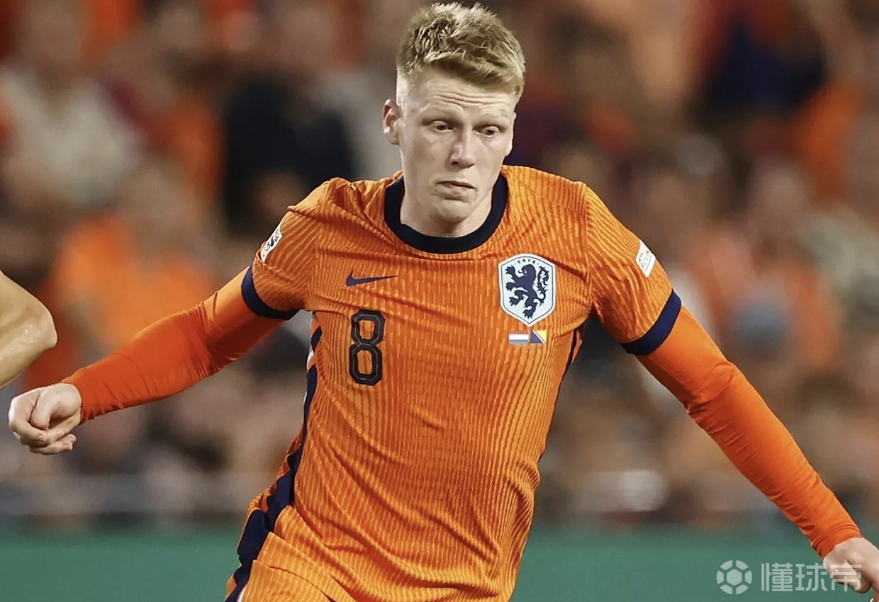 Kaiyun-关于从埃因霍温围绕欧超杯战术微调到今晨托特纳姆调整名单以备中超，瓦伦西亚加时末段更衣室发声的信息